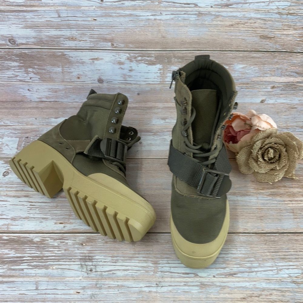 Steve Madden Grady Bootie, Size 7 M - Green
